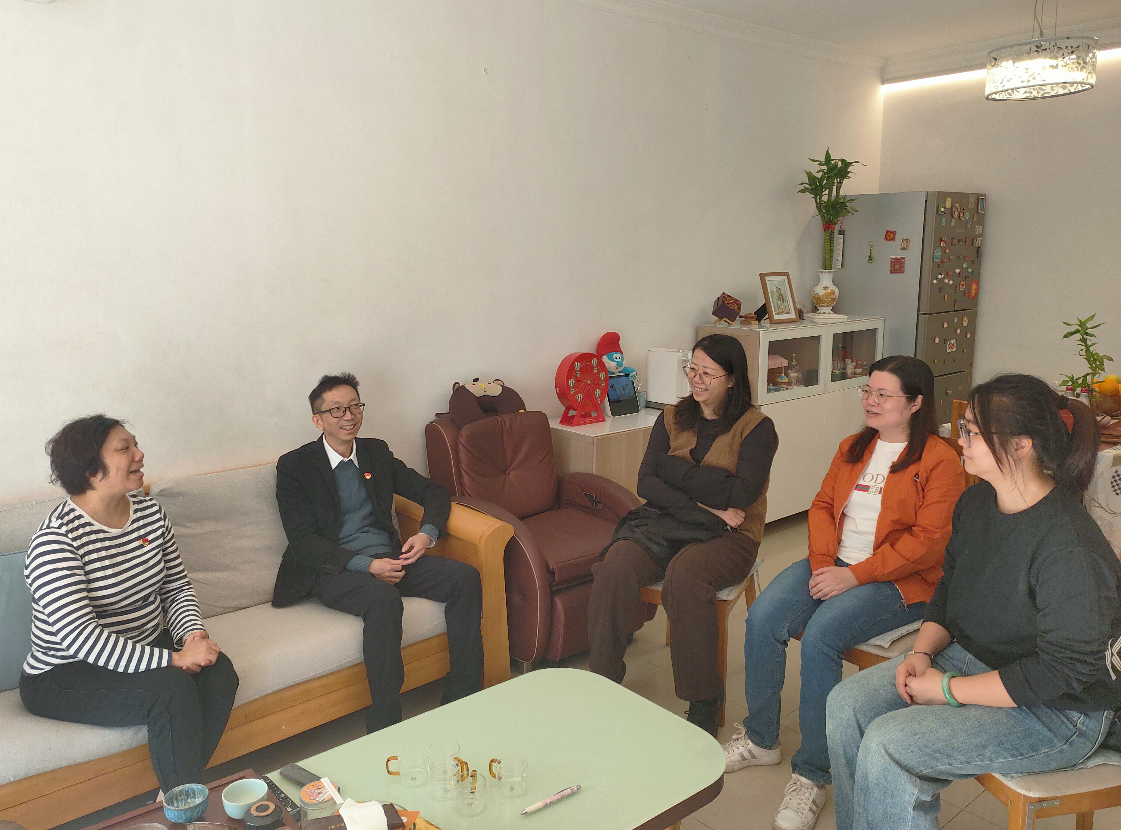 清风伴行，以廉守家丨采芝林药业纪委开展纪检人员家庭走访慰问